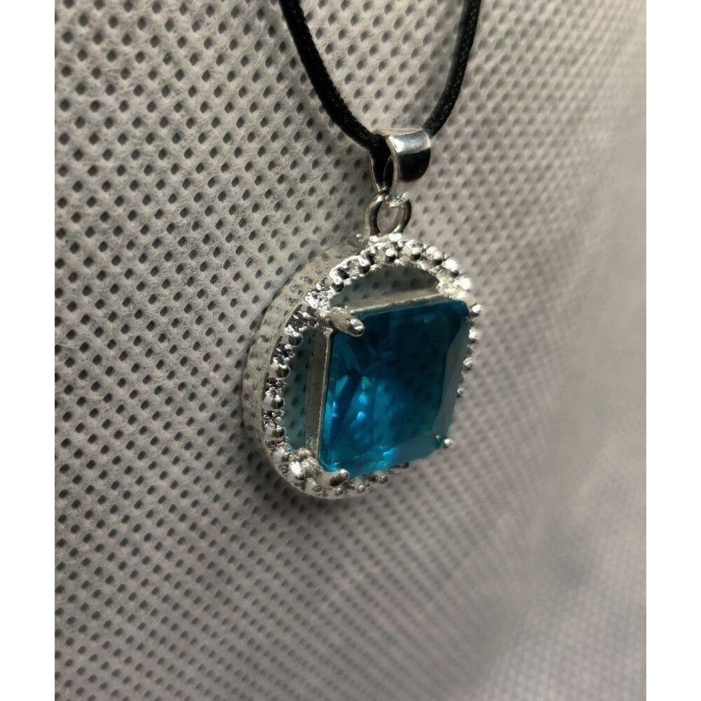 925 Blue Rhinestone Pendant - Picture 2 of 4